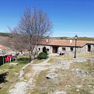 Casa Rural La Pontezuela Abajo Pensionat Navarredonda de Gredos Exterior photo