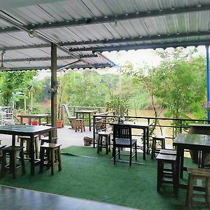 Ausgust Riverside Resort Prachinburi Exterior photo