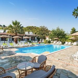 Strawberry Skiathos Hotel Agia Paraskevi  Exterior photo