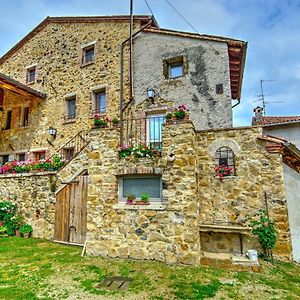 Agriturismo "Antico Borgo" Bed and Breakfast Marostica Exterior photo