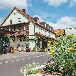 Weingut Leininger Ferienwohnungen Eibelstadt Exterior photo