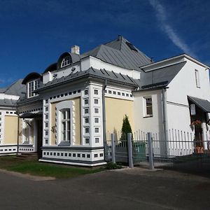 Sunrise Majutus Hotel Pärnu Exterior photo