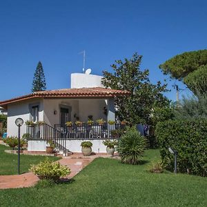 Villa Iaia Fontane Bianche Exterior photo