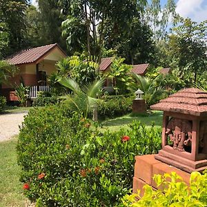 Sukhothai Indy Resort Exterior photo