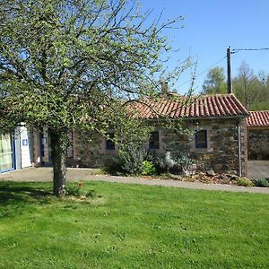 La Maison Des Landes Bed and Breakfast Mouzillon Exterior photo