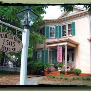 Charles Bass House Bed & Breakfast Bed and Breakfast South Boston Exterior photo