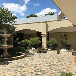 The Courtyard At La Loggia Lejlighed Nottingham Road Exterior photo