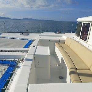 Discover Catamaran Phuket - Lagoon440 Hotel Mai Khao Exterior photo