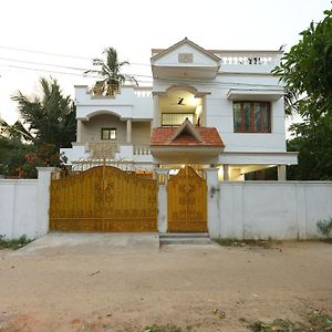 Oyo 11699 Home Compact 2Bhk Near Boat House Puducherry Exterior photo