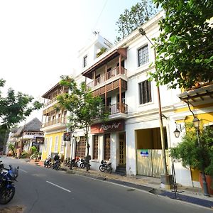 Oyo Home 10911 Sea View 3Bhk White Town Puducherry Exterior photo