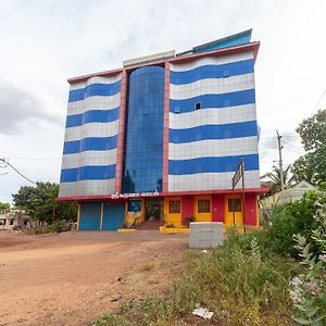 Oyo 15663 Sri Karuna Residency Hotel Thanjavur Exterior photo