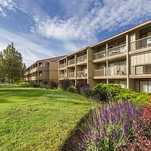 Worldmark Eagle Crest Hotel Redmond Exterior photo