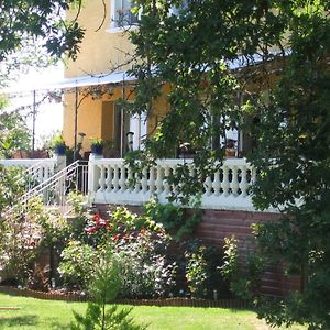 La Maison Jaune Bed and Breakfast Réalville Exterior photo