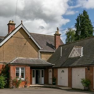 The Garden House Grittleton Bed and Breakfast Exterior photo