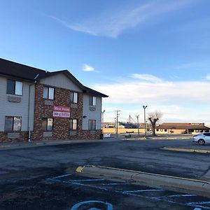 West Point Inn & Suites Exterior photo