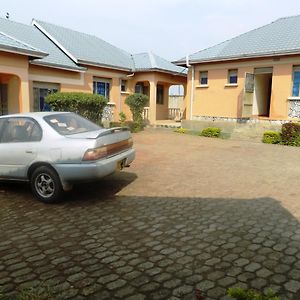 Hotel Atlantica Fort Portal Exterior photo