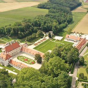 Schloss Thalheim Hotel Sankt Poelten Exterior photo